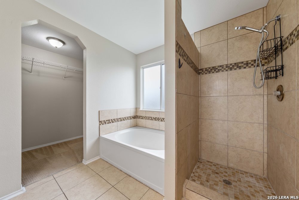 7914 Cypress Crown