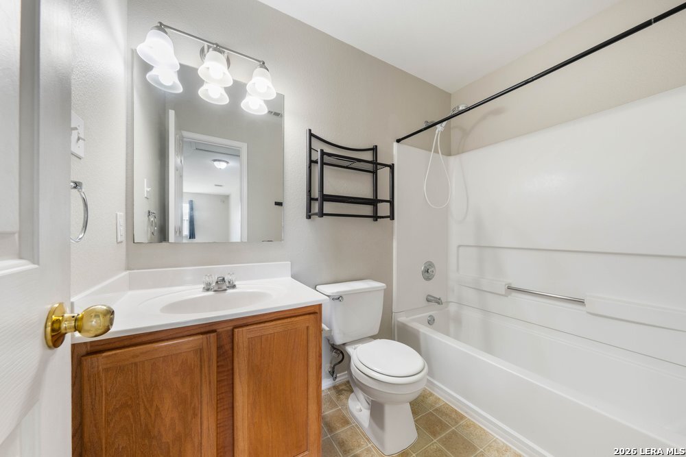 7914 Cypress Crown