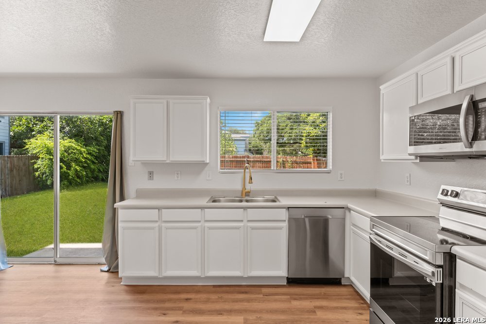 9007 Tezel Point