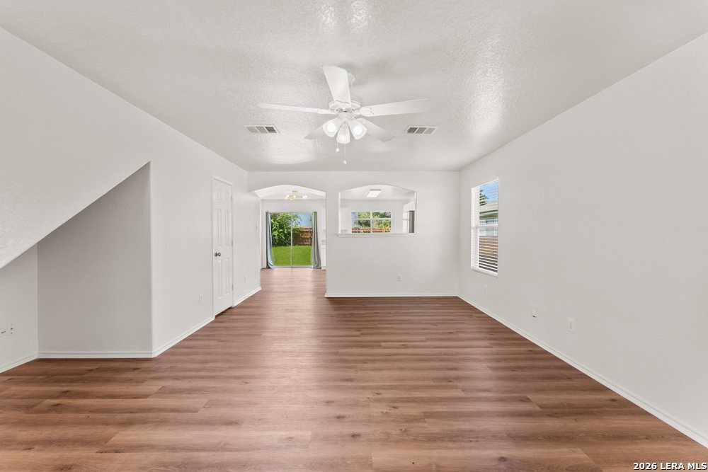 9007 Tezel Point