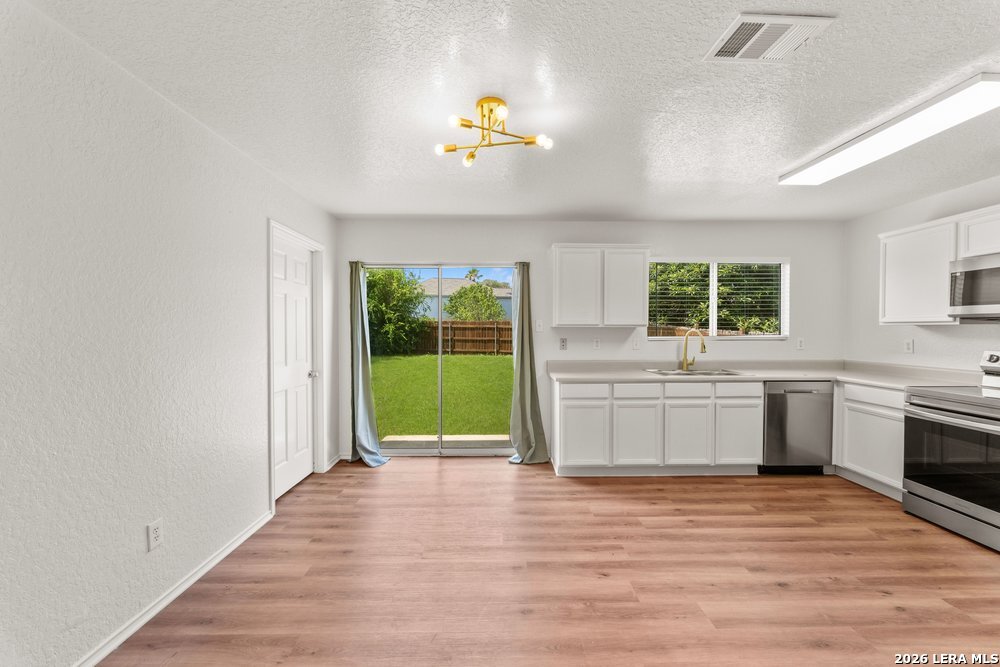 9007 Tezel Point