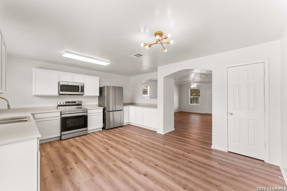 9007 Tezel Point