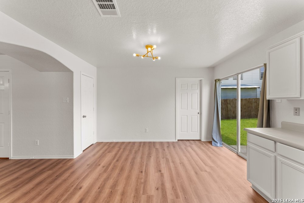 9007 Tezel Point