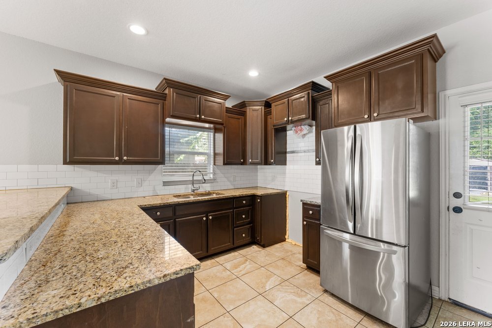 1204 Valencia