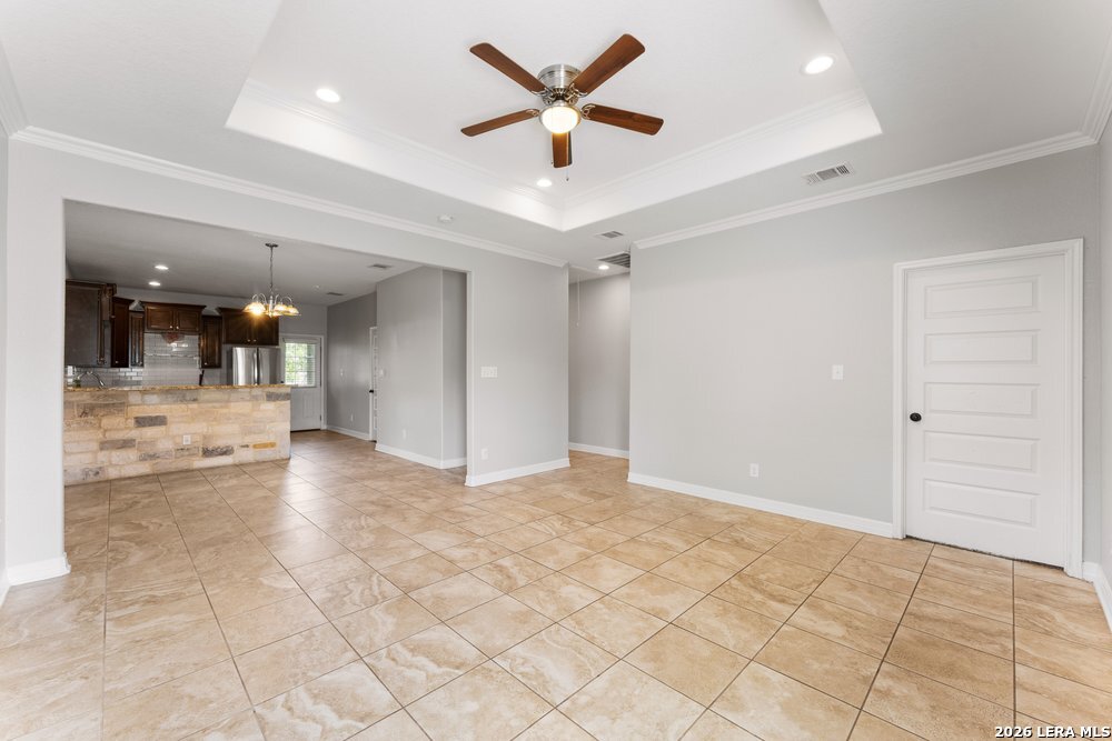 1204 Valencia