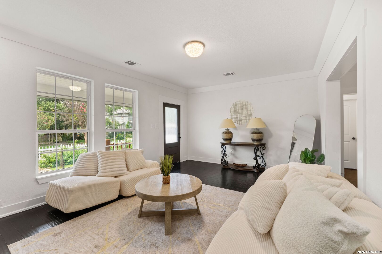 612 W Magnolia Ave
