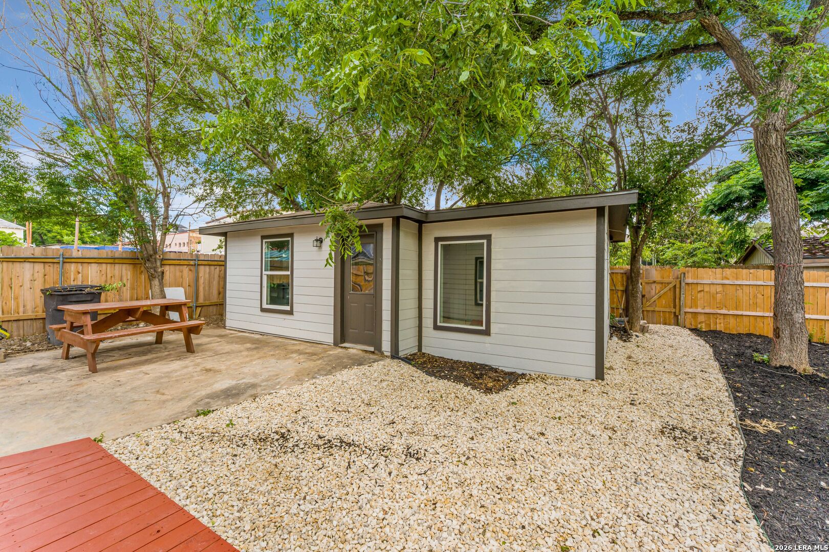 612 W Magnolia Ave