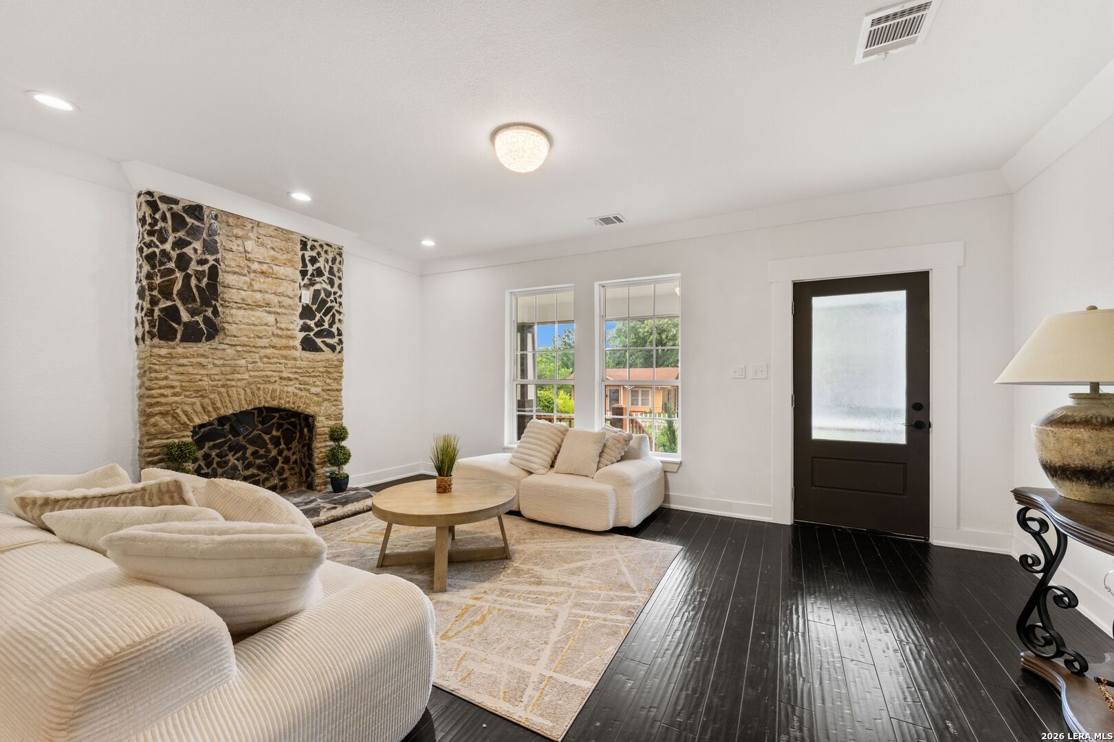 612 W Magnolia Ave