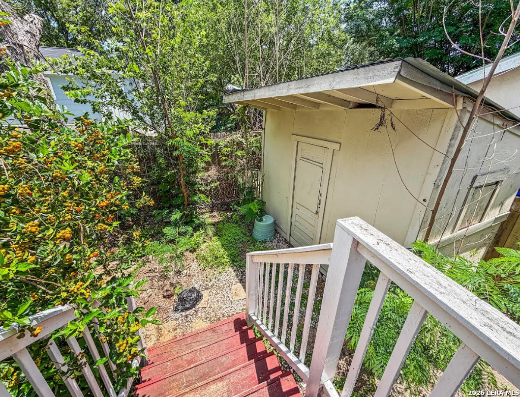 304 Andrews