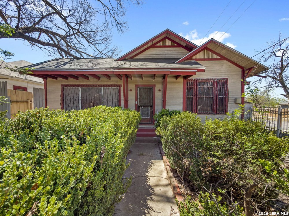 2922 Buena Vista St