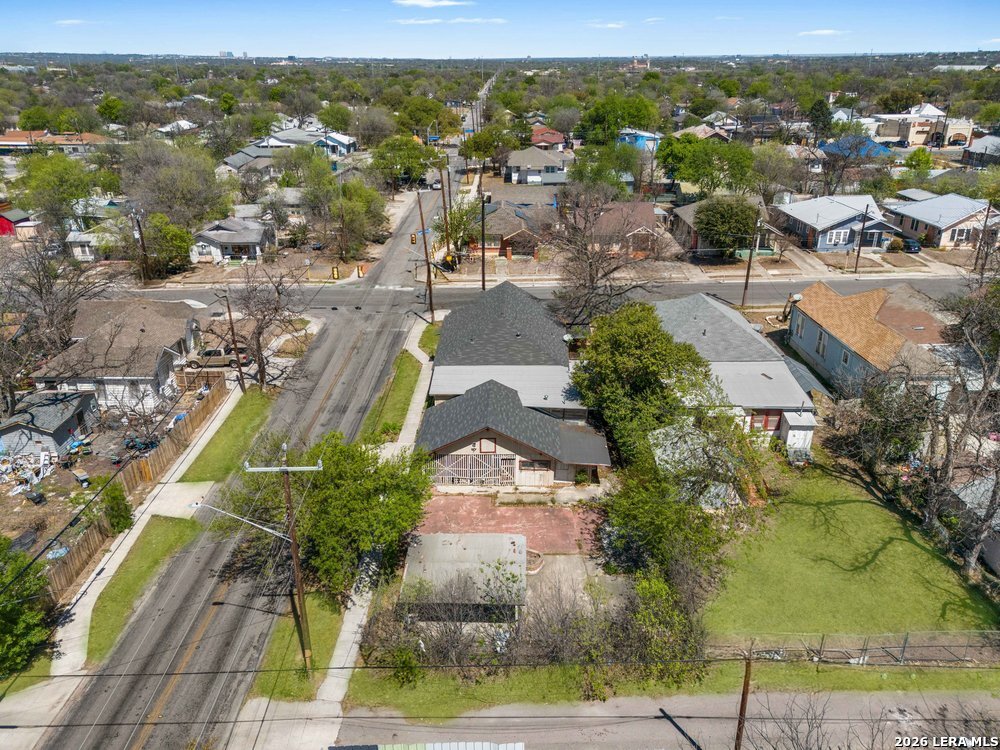 2922 Buena Vista St