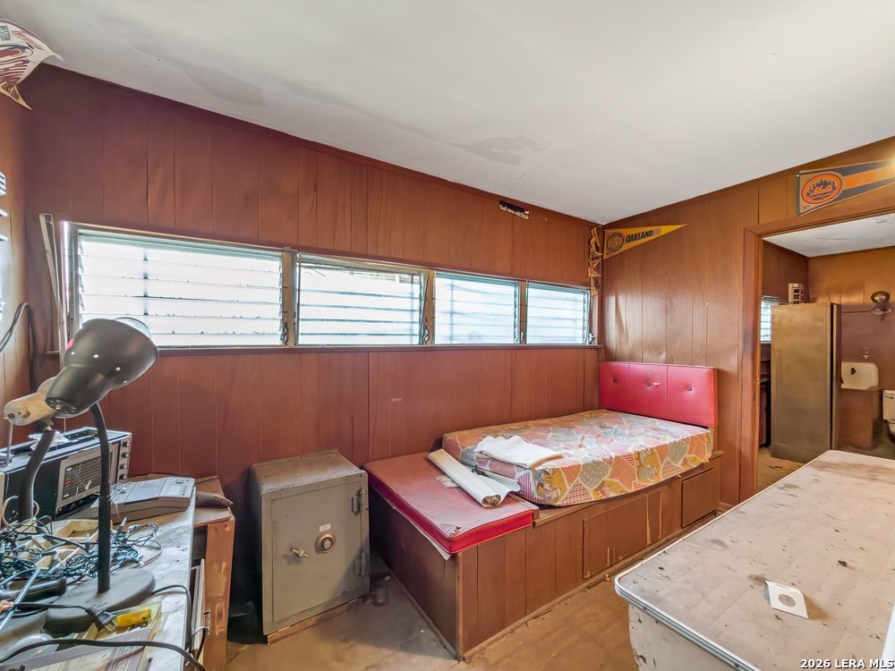 2922 Buena Vista St