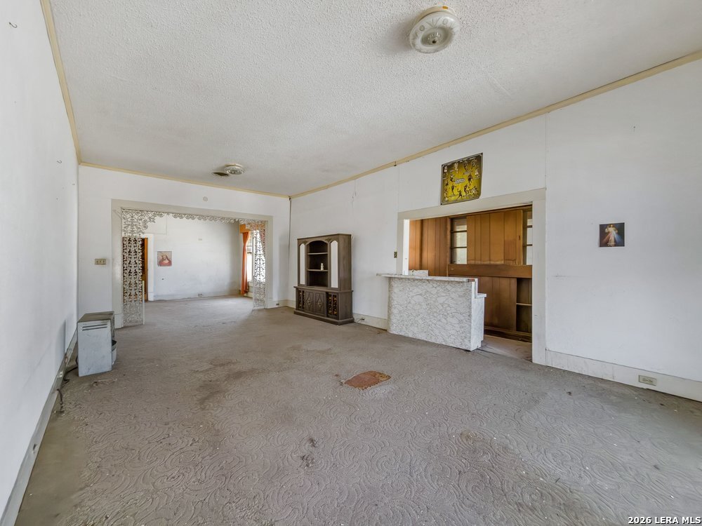 2922 Buena Vista St