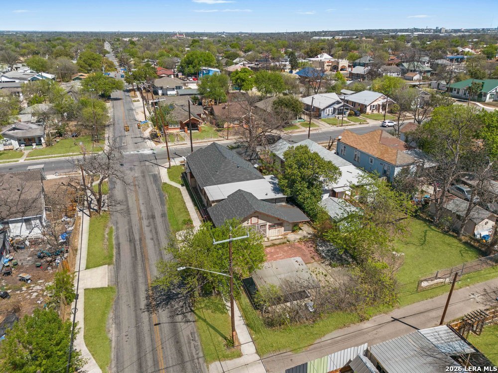2922 Buena Vista St