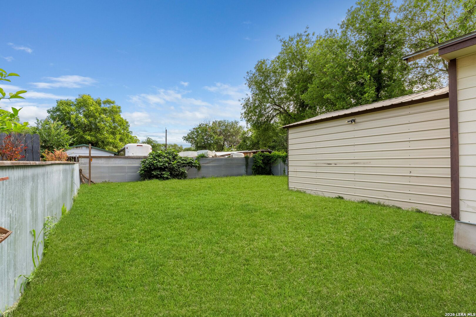 2114 Fitch