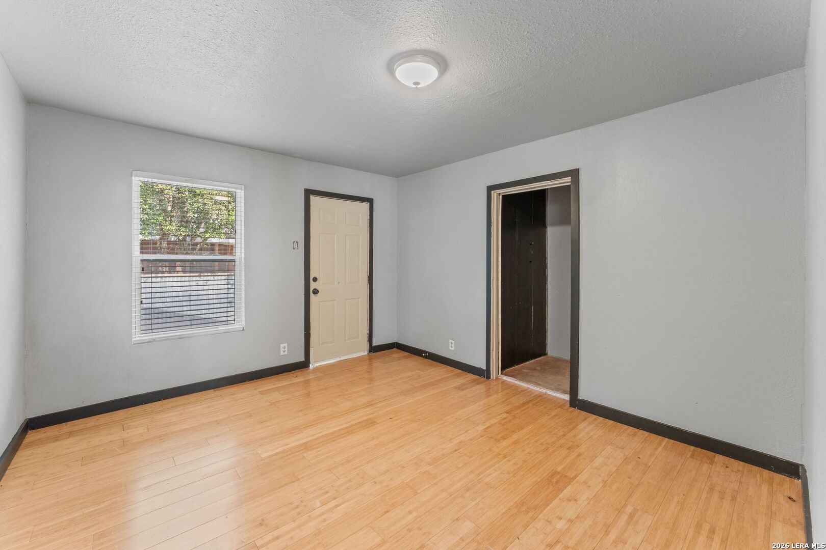 2114 Fitch
