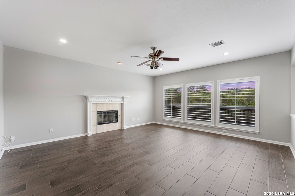 6519 Grove Creek