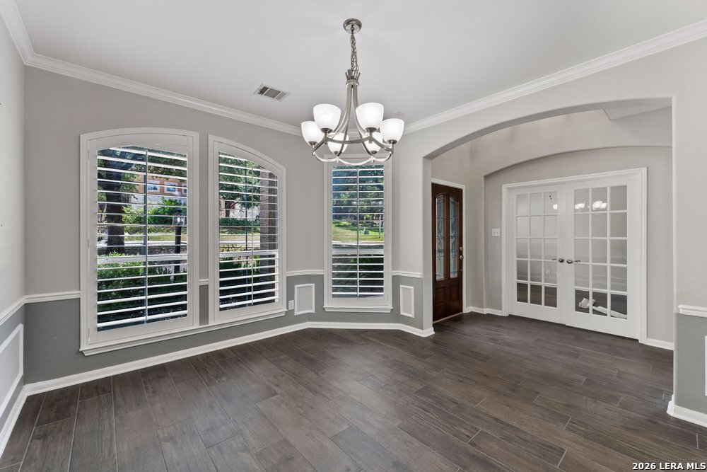 6519 Grove Creek
