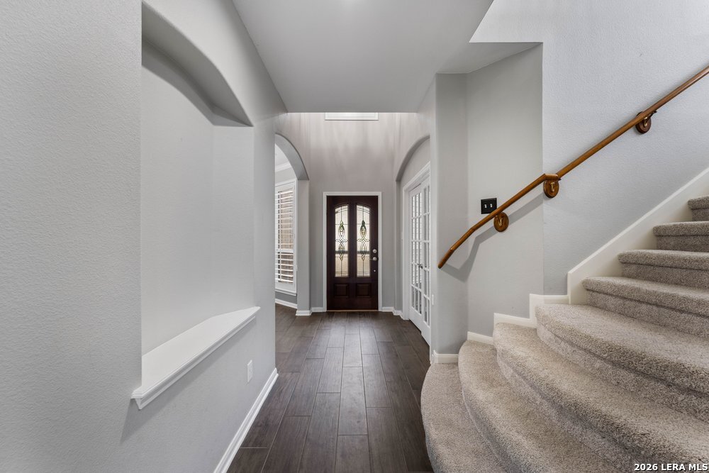 6519 Grove Creek