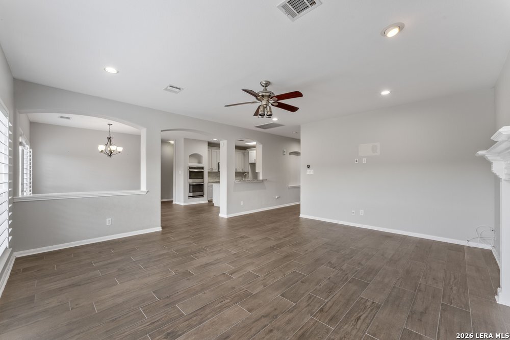 6519 Grove Creek