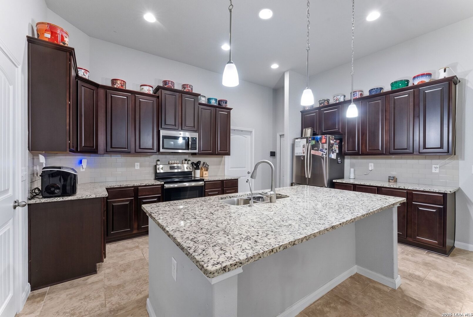 5469 CYPRESS PT