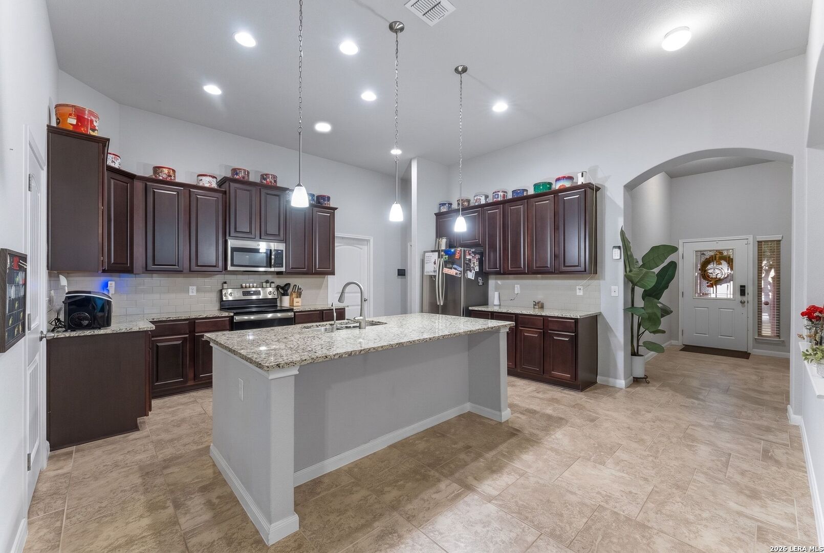 5469 CYPRESS PT