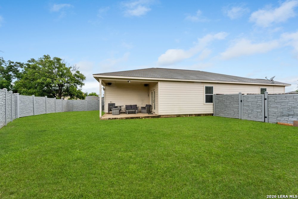 6719 Luckey Tree