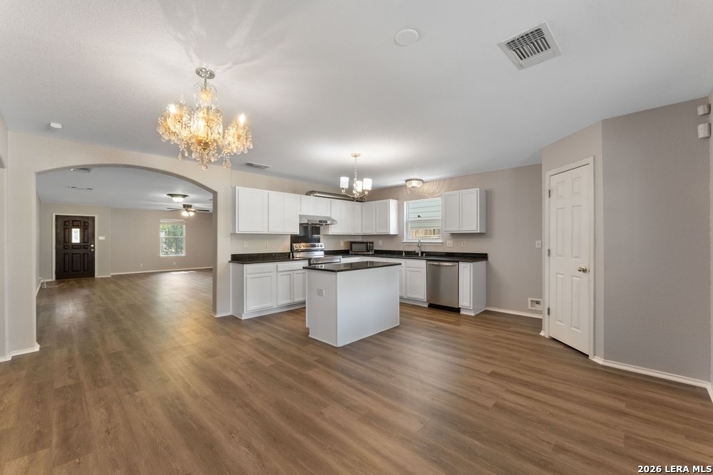 7827 Mainland Woods