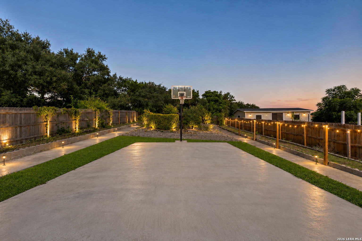 7827 Mainland Woods