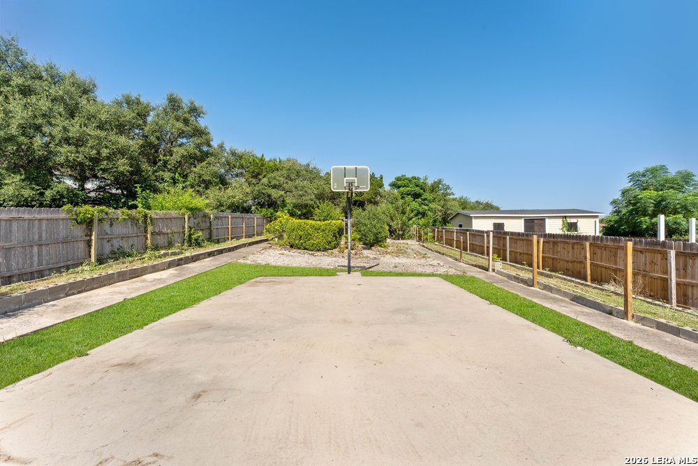 7827 Mainland Woods