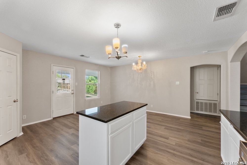 7827 Mainland Woods