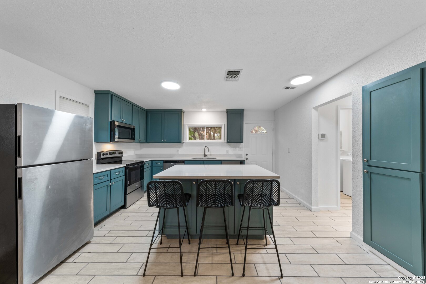 143 Park Dr