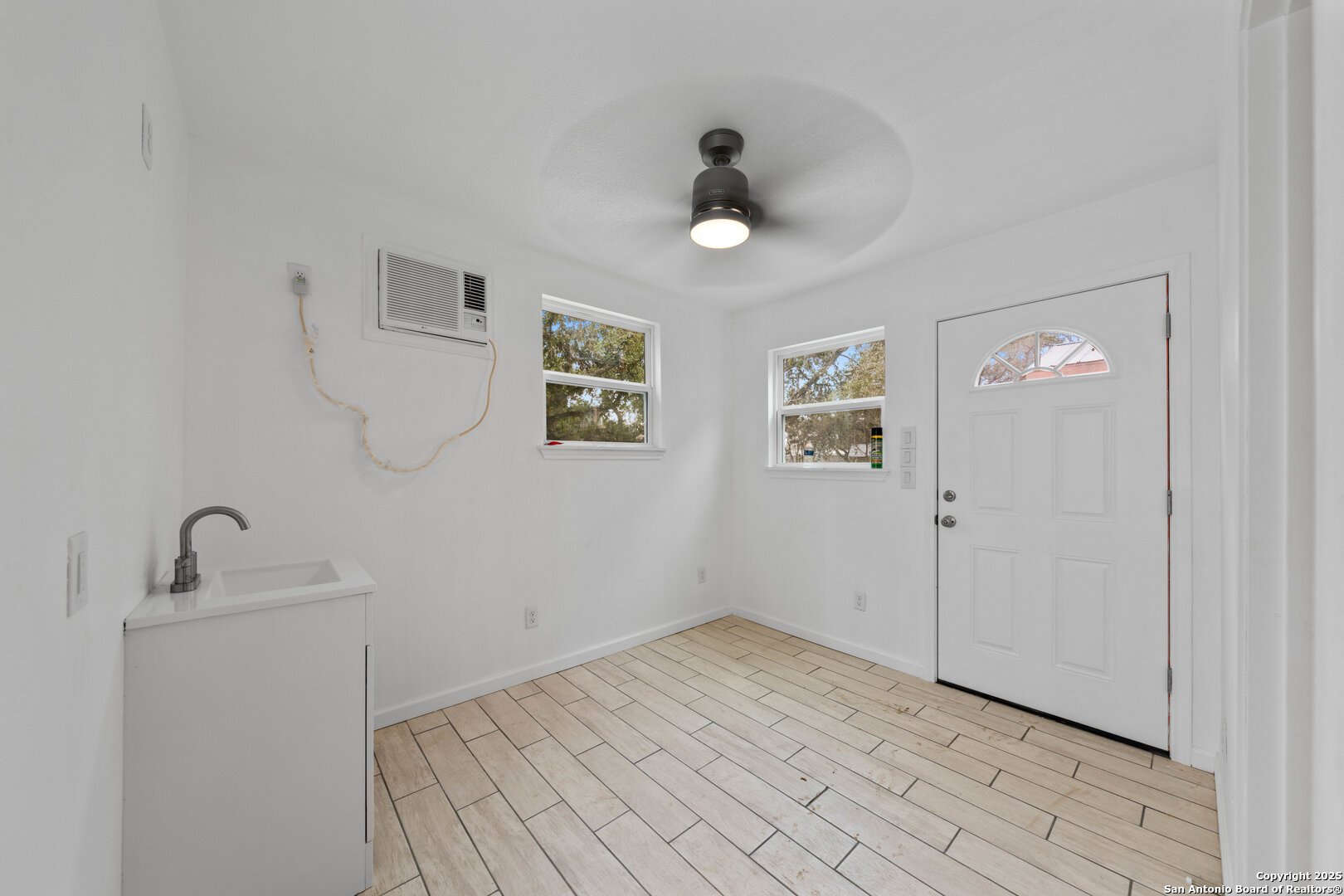 143 Park Dr