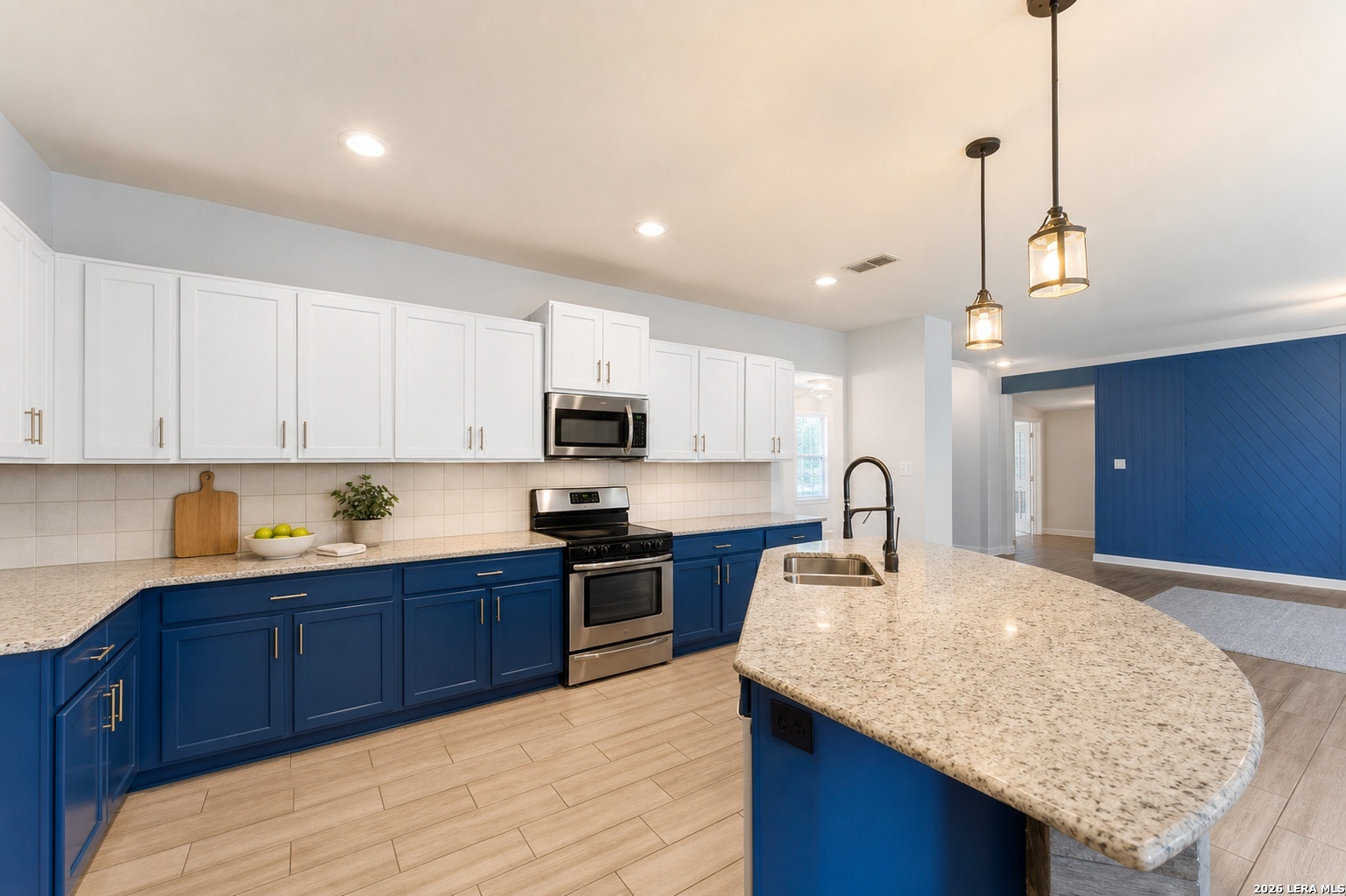 8838 Palmetto Falls