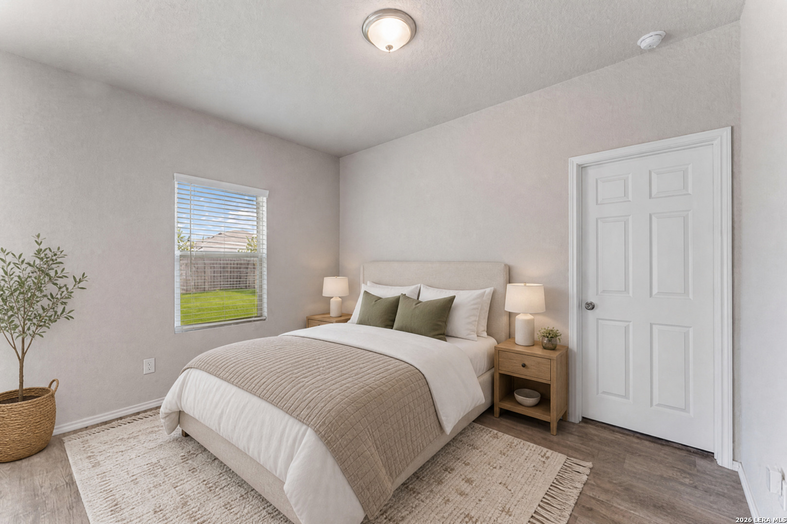 450 Pleasanton Spring