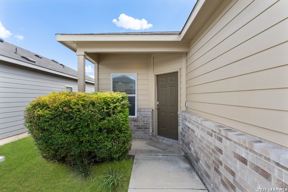 450 Pleasanton Spring