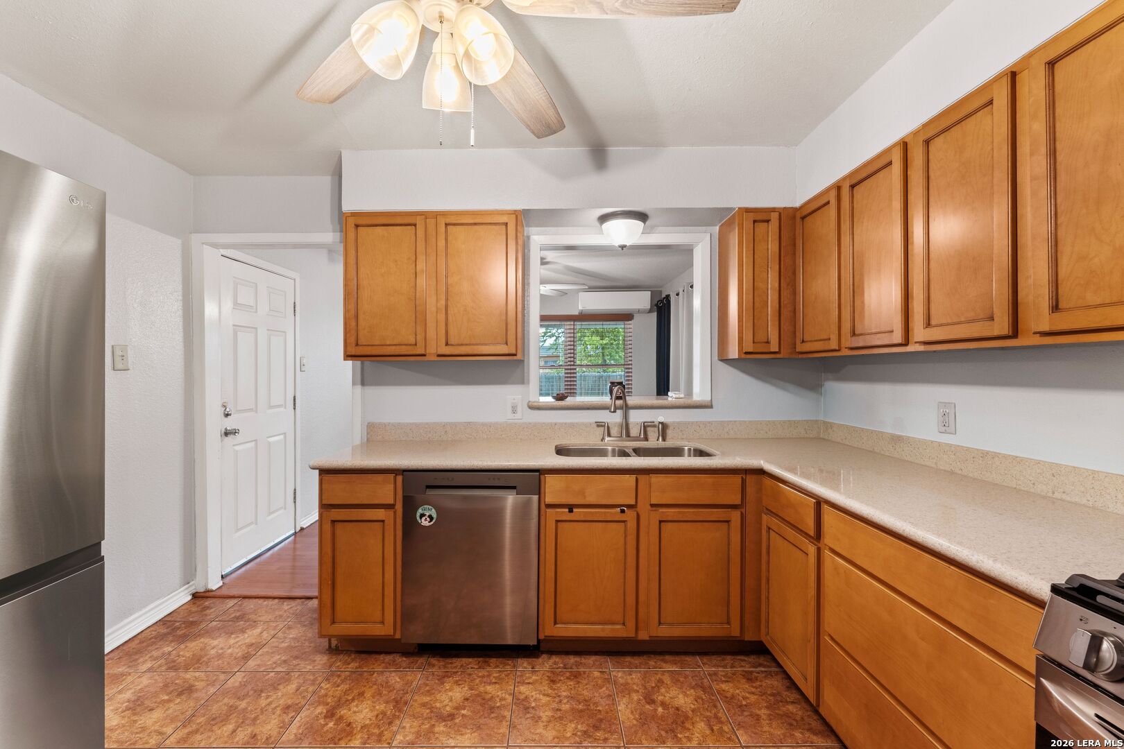 359 Pilgrim Dr