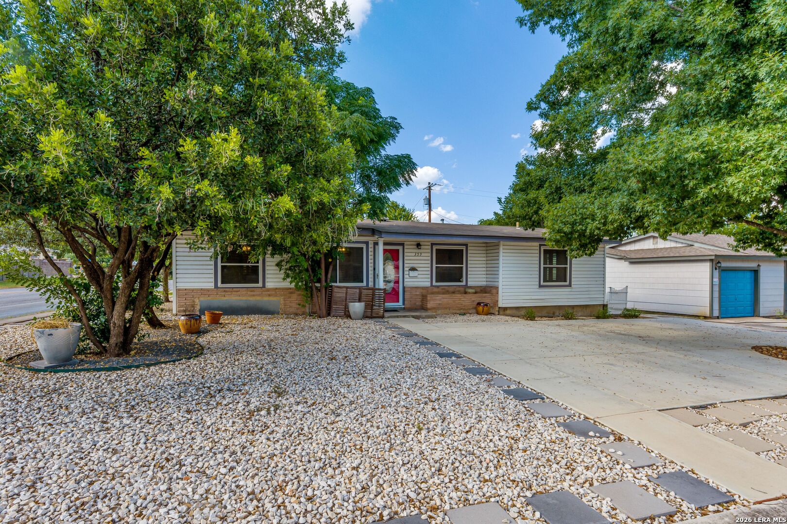 359 Pilgrim Dr
