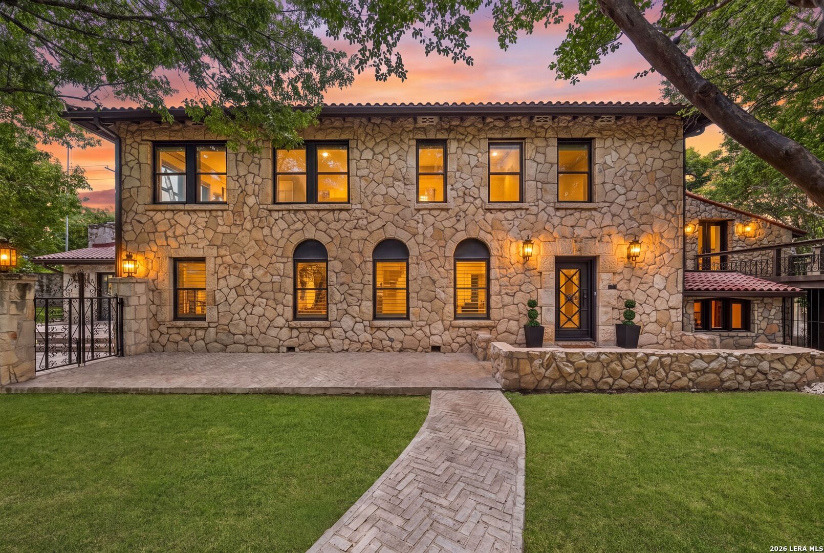 103 PARK HILL DR