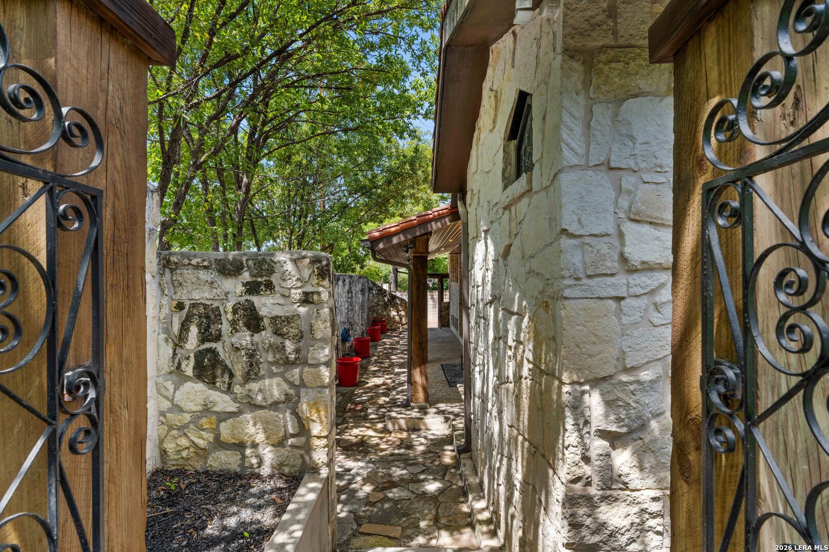 103 PARK HILL DR