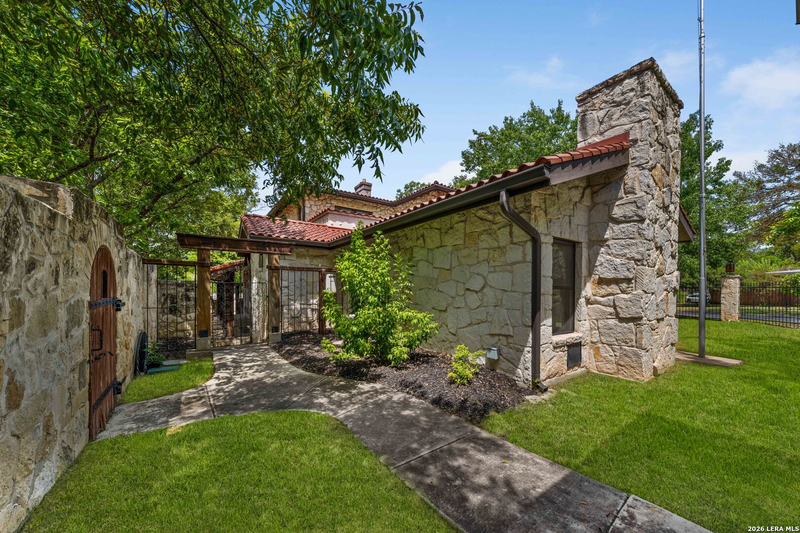 103 PARK HILL DR