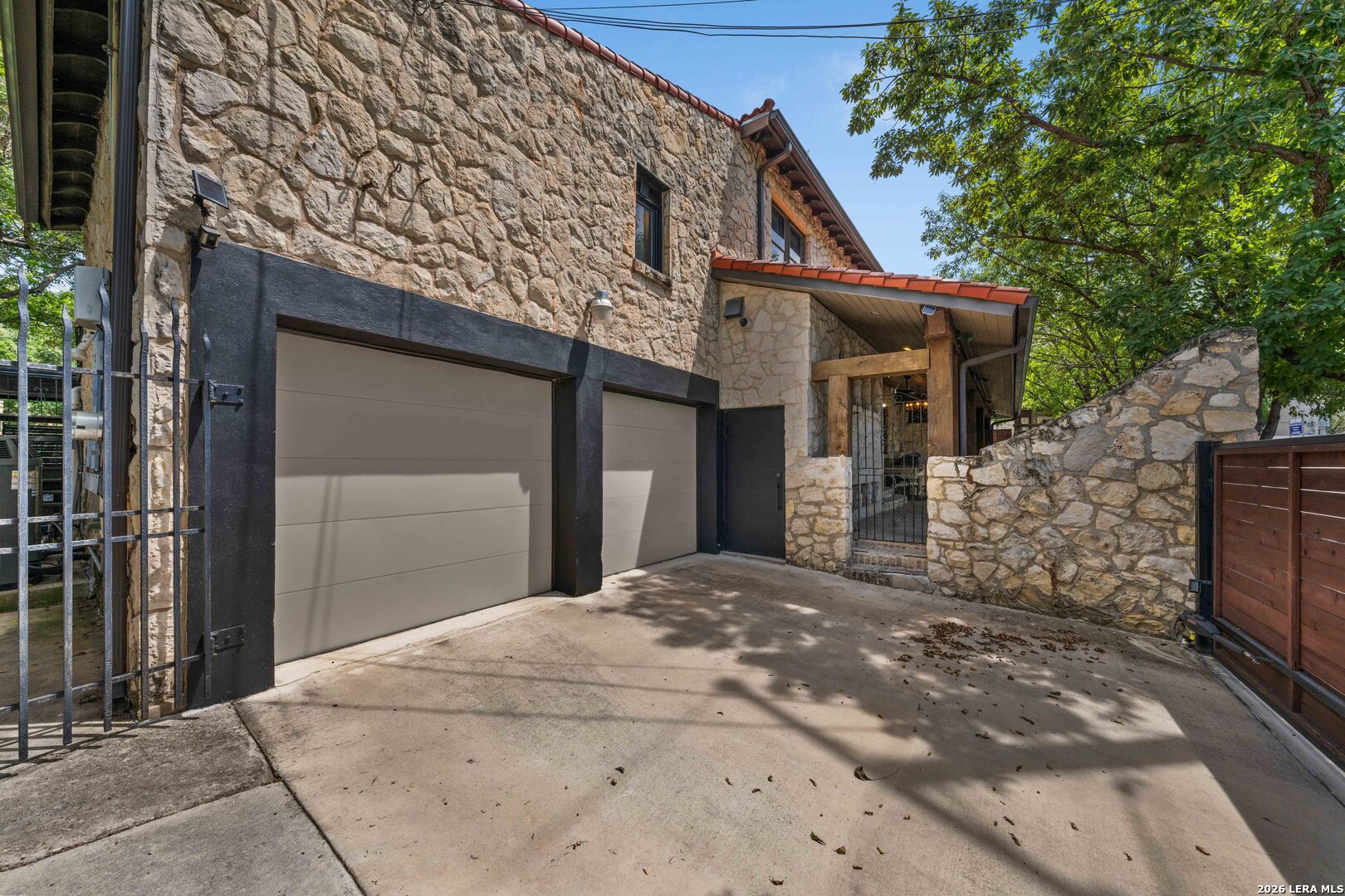 103 PARK HILL DR
