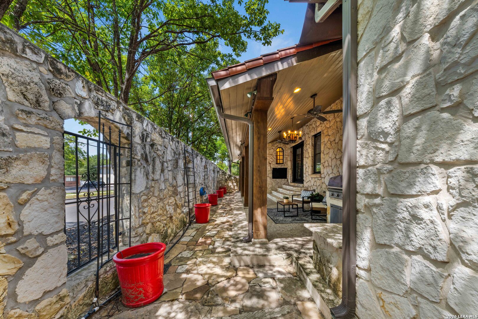 103 PARK HILL DR