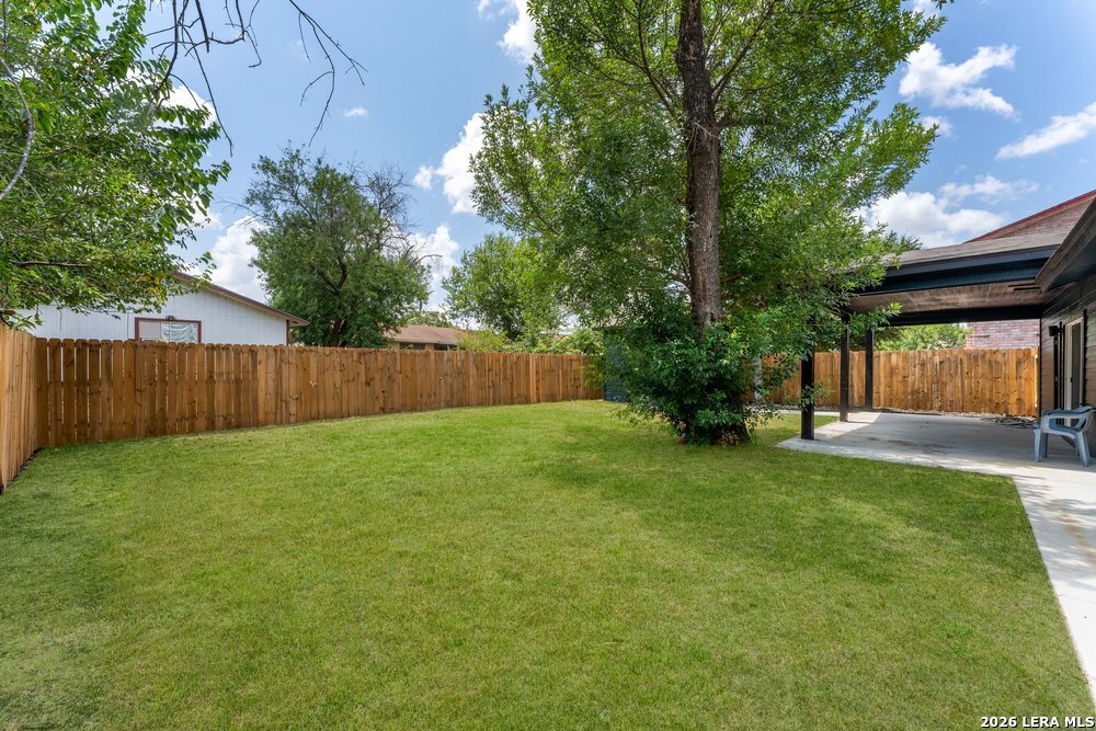 1534 Betty St