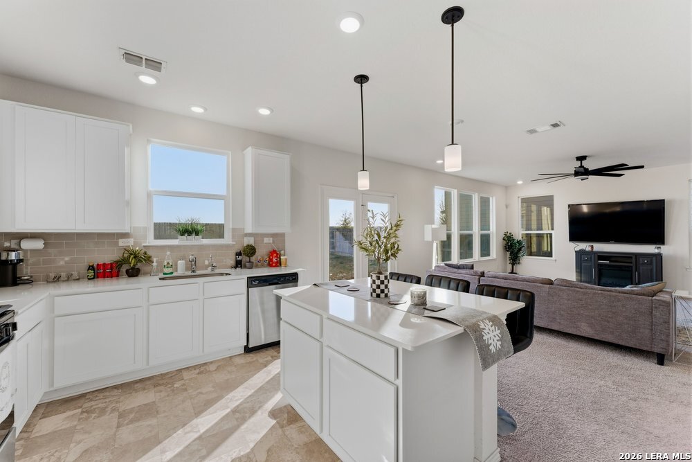 9422 Braman Pt