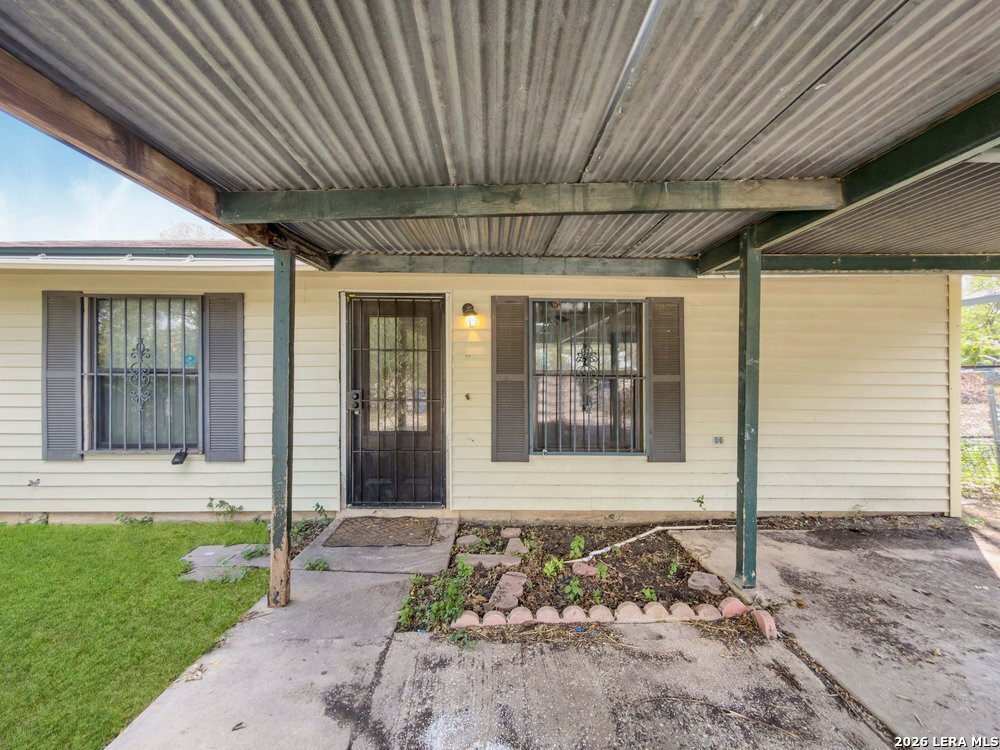 6130 Bark Valley