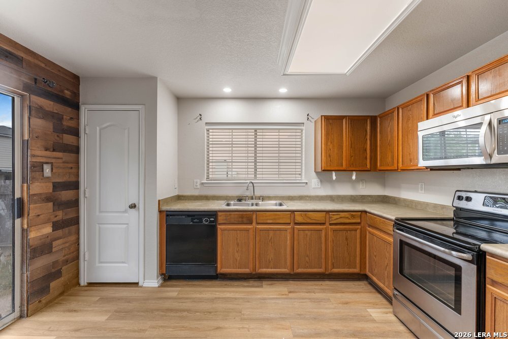 5423 Spring Walk