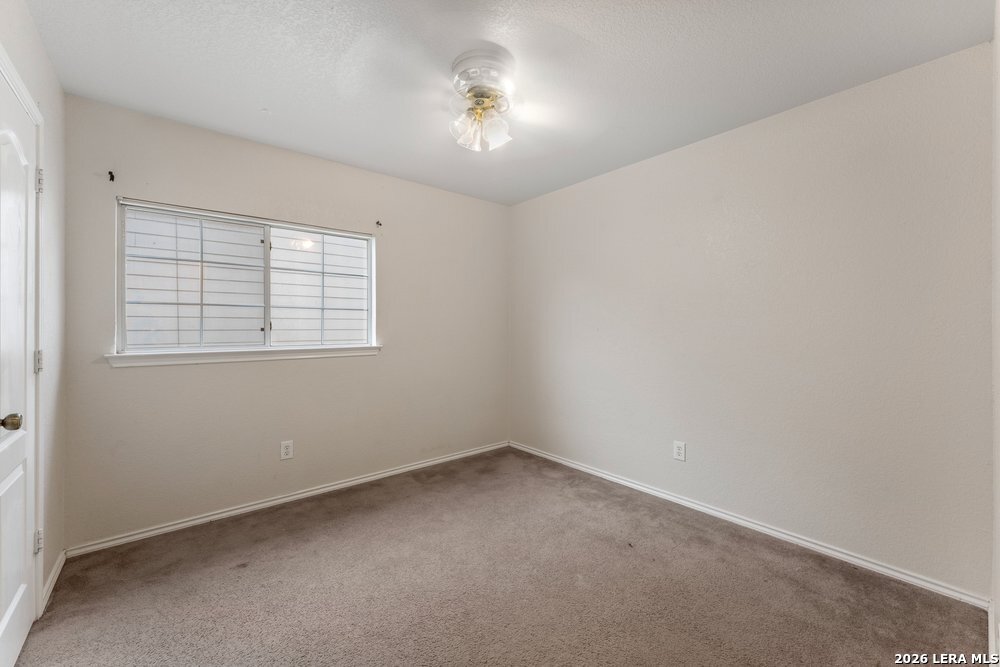 5423 Spring Walk