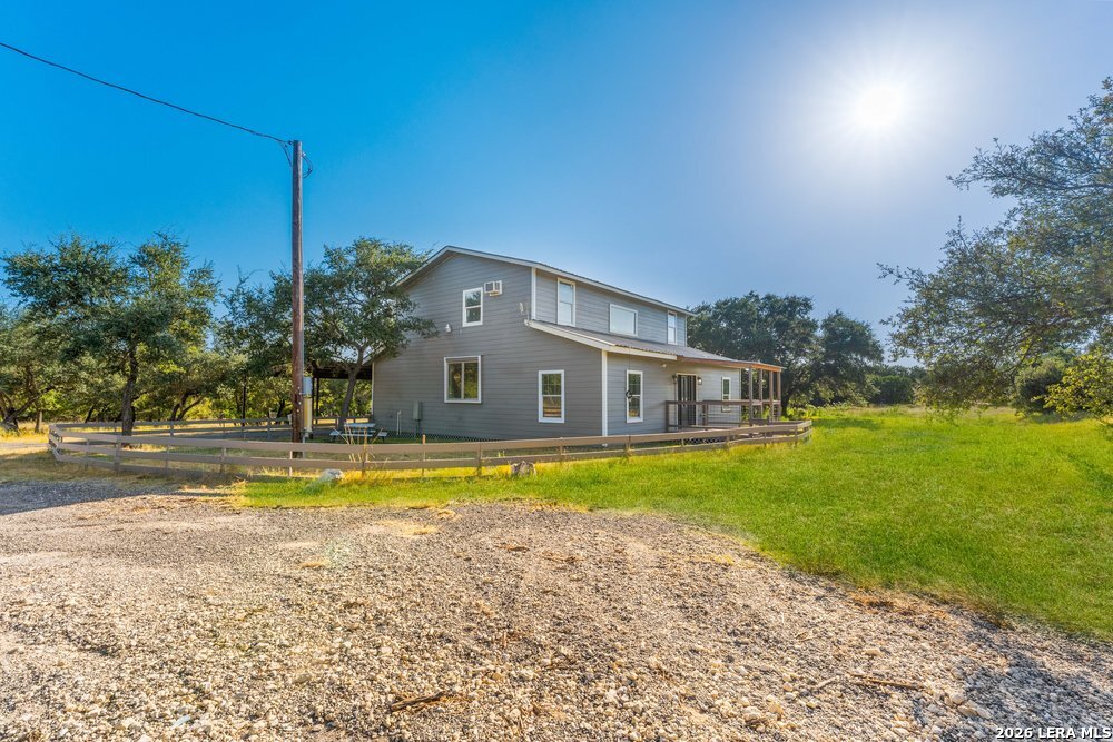 323 Lakeside