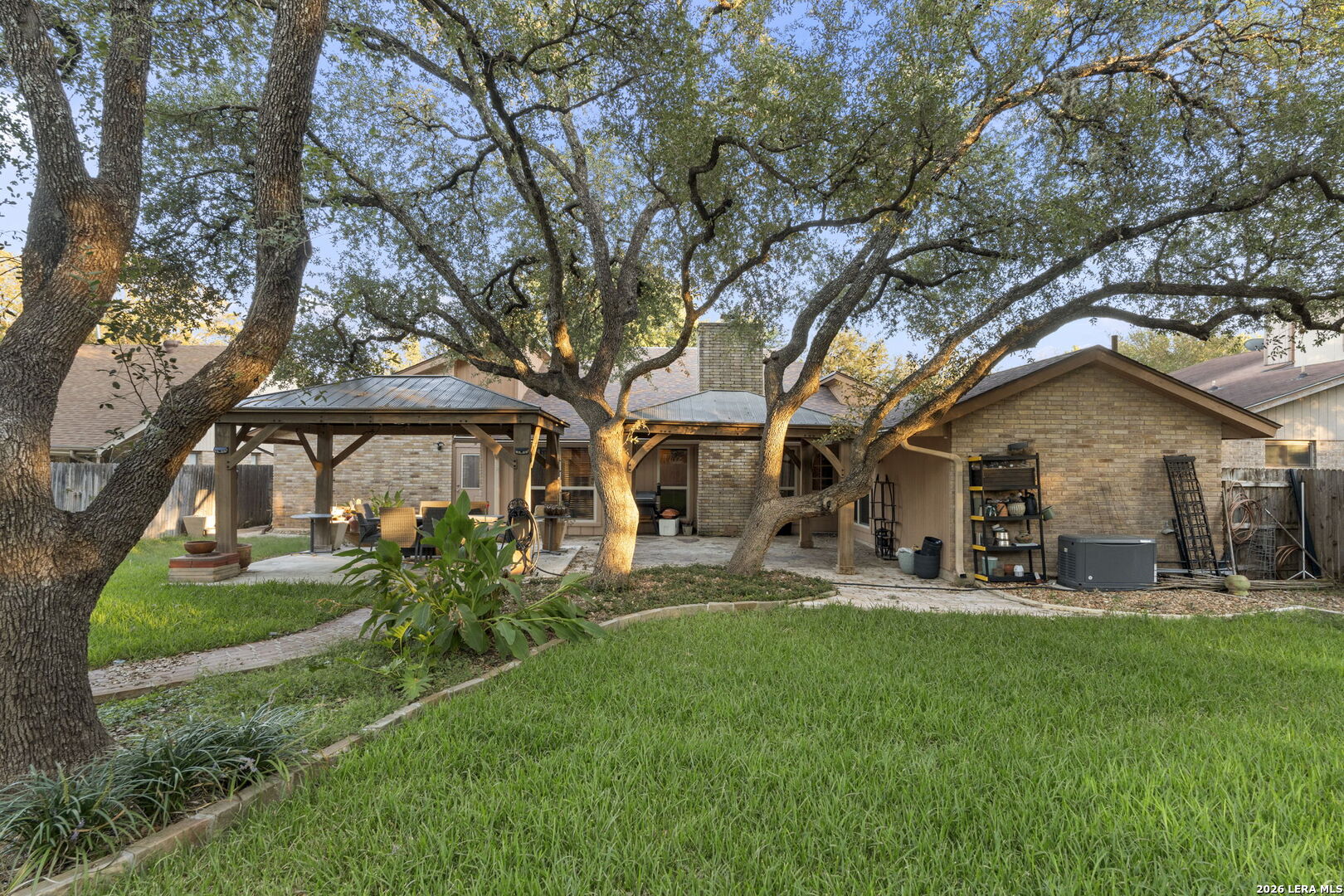 4227 Apple Tree Woods
